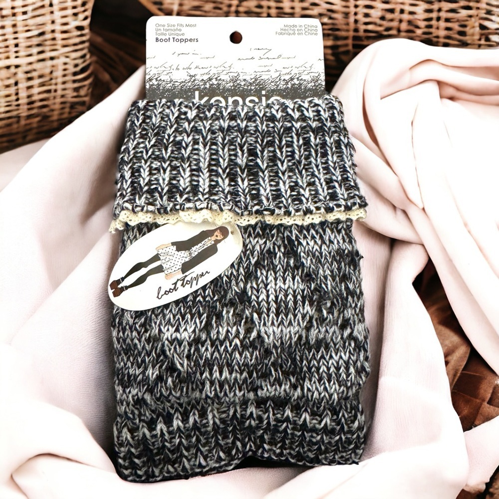 NWT Kensie Black White Knit Boot Toppers Cozy Winter Boot Cuffs